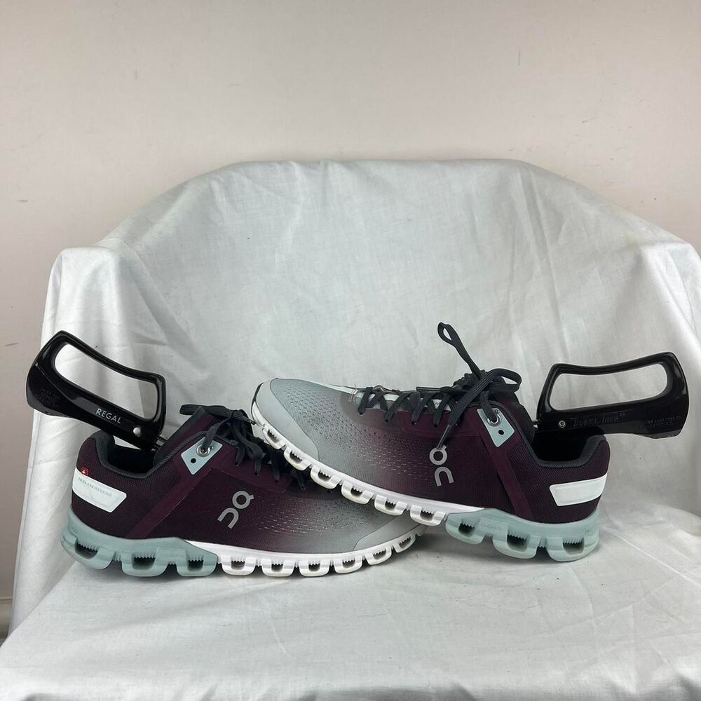 On Running Cloudswift 2.0 gray and purple Gradient Sneakers Size 10